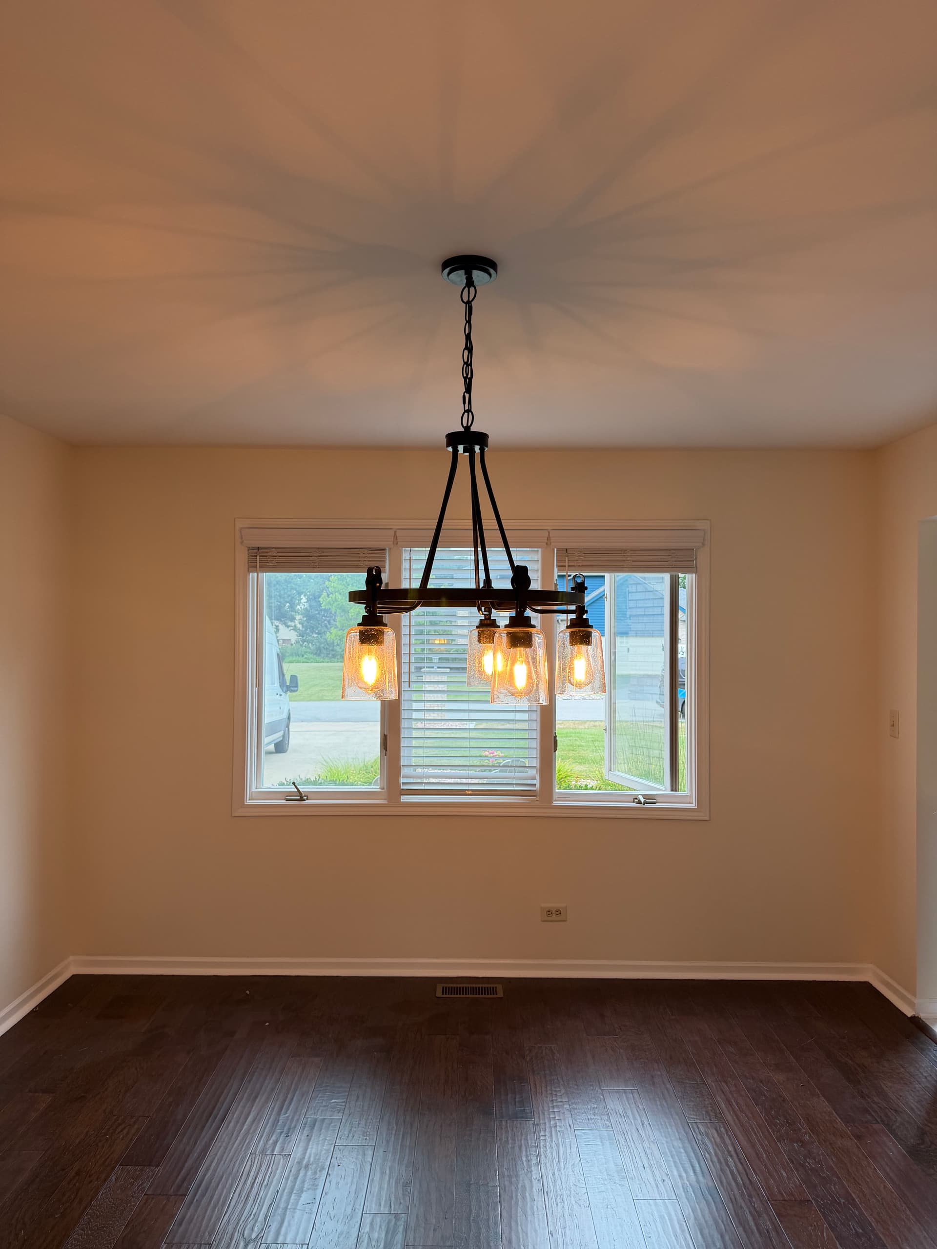 Gallery photos for Kitchen and Dining Room Lighting Upgrades That Actually Make a Difference: Image #3