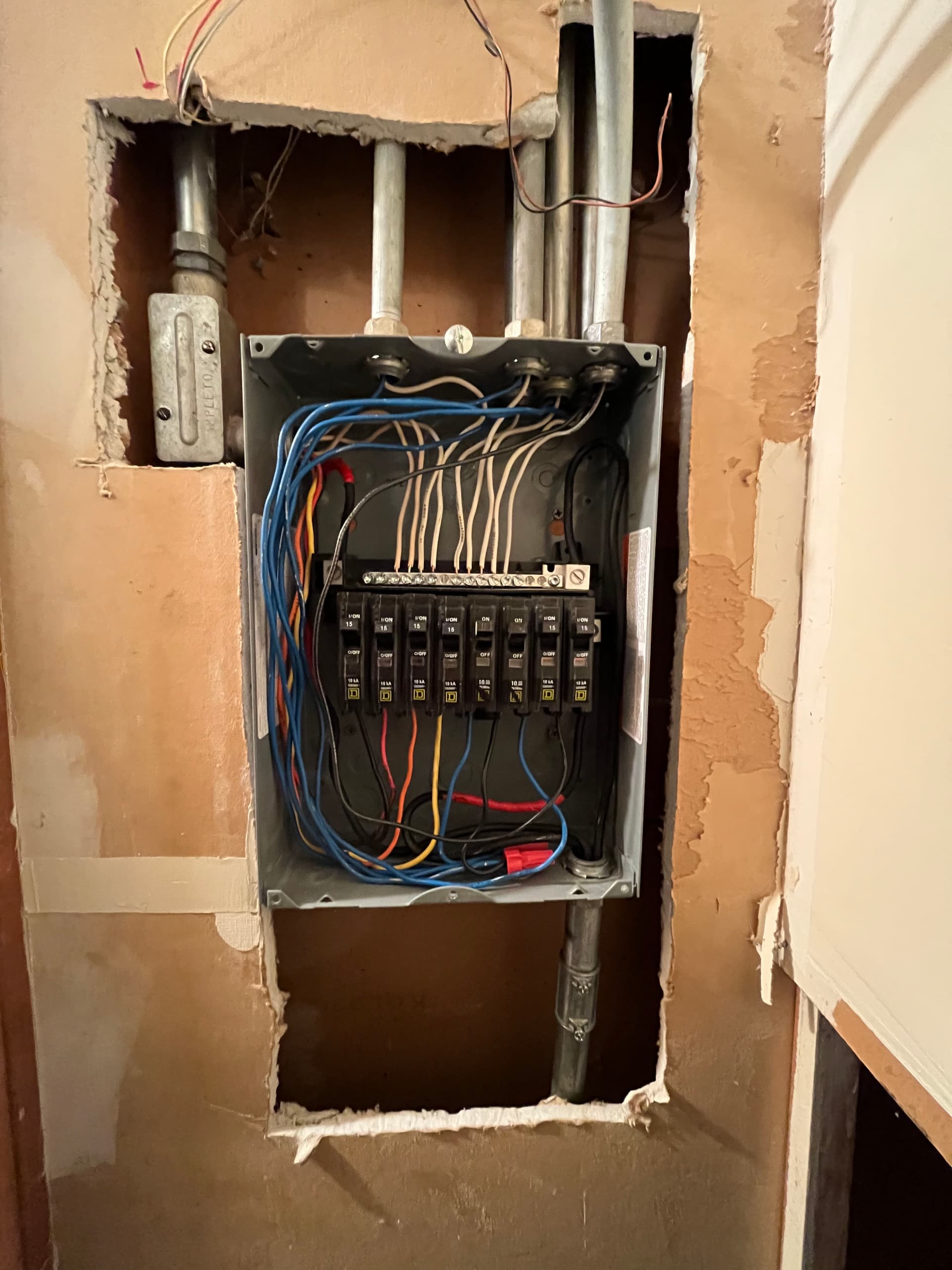 Clean Panel vs. Chaos - Which Would You Choose? image